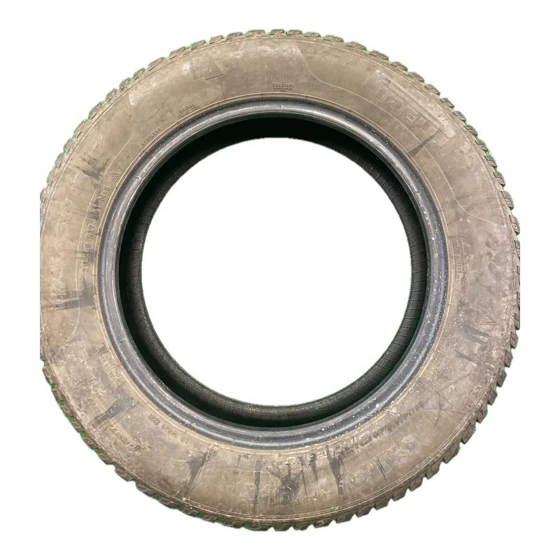 Pirelli Winter Cinturato 215/60 R17 96T usato
