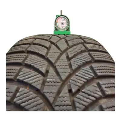 Toyo Tires OBSERVE S944 225/55 R17 usato