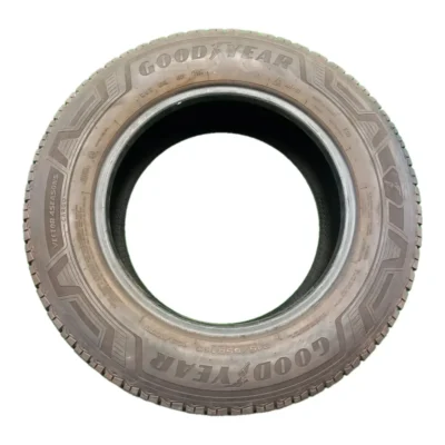 Goodyear Vector 4Seasons Cargo 215/65 R16C usato