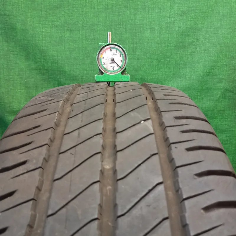 Michelin Agilis 3 215/65 R16C usato 6mm 2024