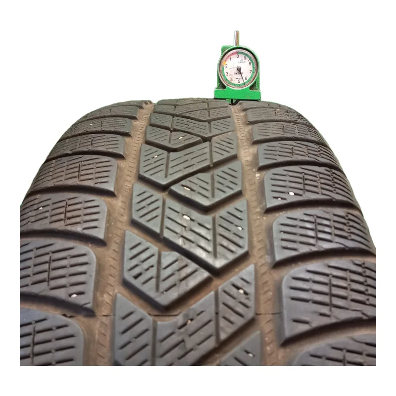 Pirelli Scorpion Winter TM 235/55 R18 104H usato