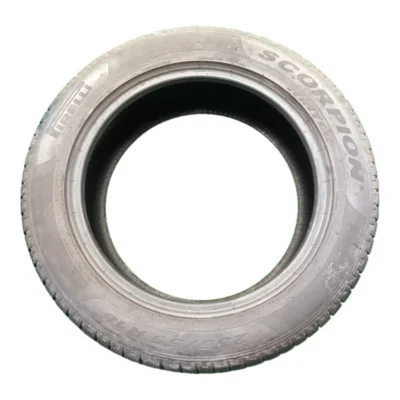 Pirelli Scorpion Winter TM 235/55 R18 104H usato