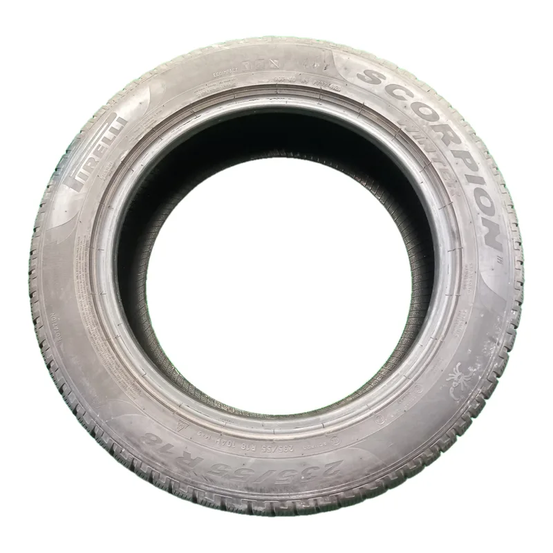 Pirelli Scorpion Winter TM 235/55 R18 104H usato