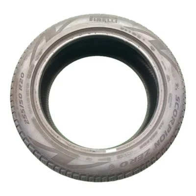 Pirelli Scorpion Zero All Season 255/50 R20 usato