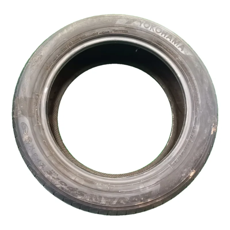 Yokohama Advan Sport ZPS V105 245/50 R19 usato