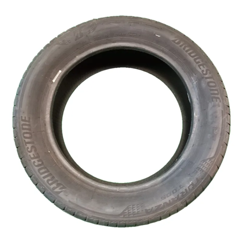 Bridgestone TURANZA T005 215/55 R17 94V usato