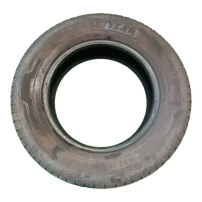Goodyear EfficientGrip Cargo 215/65 R16C usato