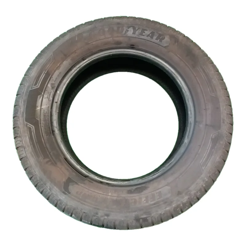 Goodyear EfficientGrip Cargo 215/65 R16C usato