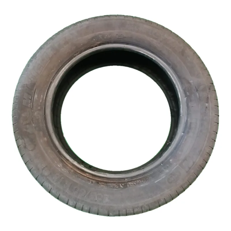 Michelin Energy Saver + 205/60 R16 96H usato