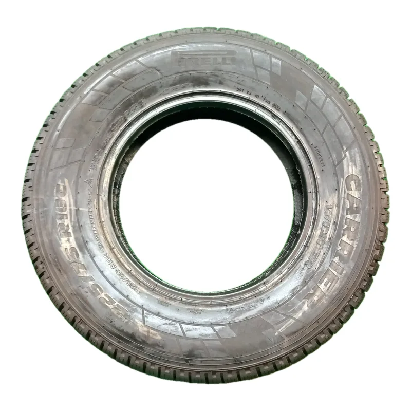Pirelli Carrier Winter 225/75 R16C usato 8mm