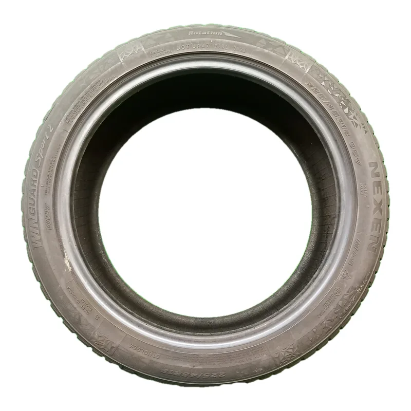 Nexen WINGUARD Sport 2 WU7 225/45 R18 95V usato