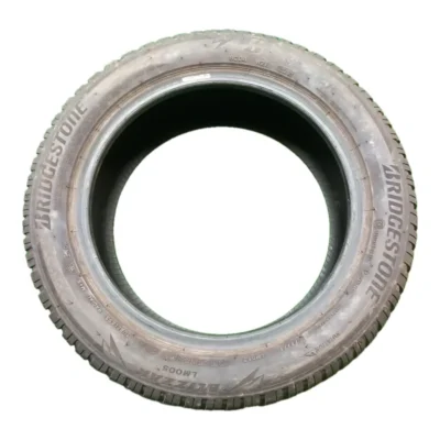 Bridgestone Blizzak LM005 185/55 R15 usato