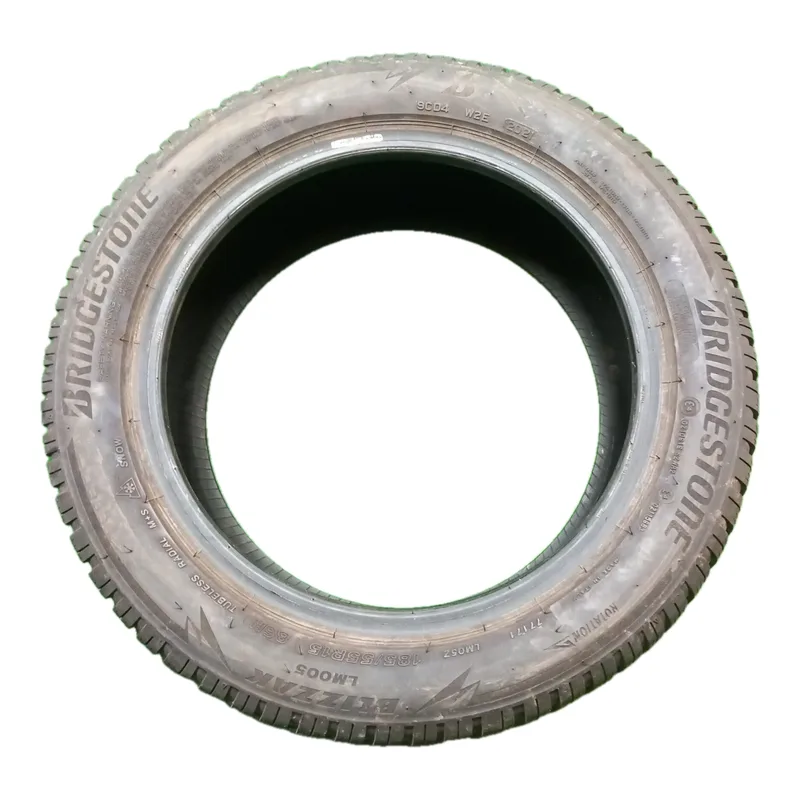 Bridgestone Blizzak LM005 185/55 R15 usato