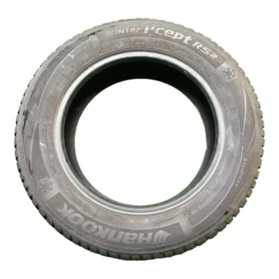 Hankook Winter i*cept RS2 185/65 R15 92T usato