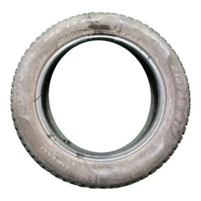 Pirelli Winter Cinturato TM 215/55 R17 98T usato