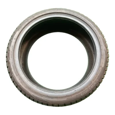 Ovation W586 225/40 R18 92H invernale usato