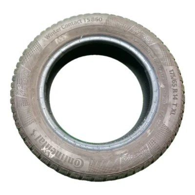 Continental Winter Contact TS 860 175/65 R14 usato
