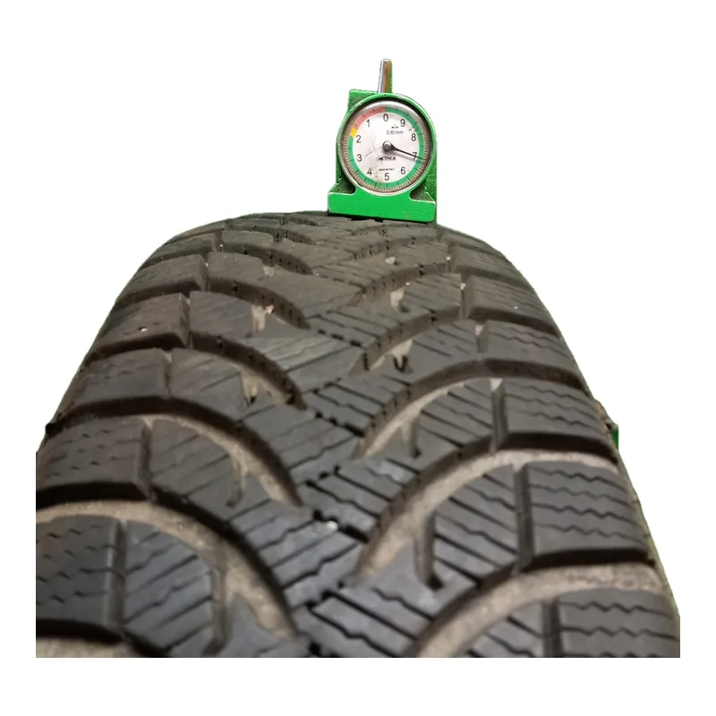 Michelin Alpin A4 185/60 R15 88T usato