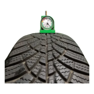 Goodyear UltraGrip 9+ 185/65 R15C usato