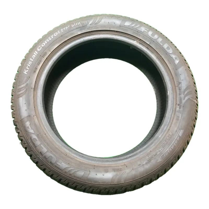 Fulda Kristall Control HP2 215/55 R17 usato