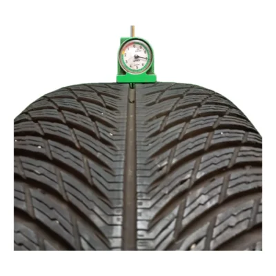 Michelin Pilot Alpin 5 245/45 R18 usato invernale