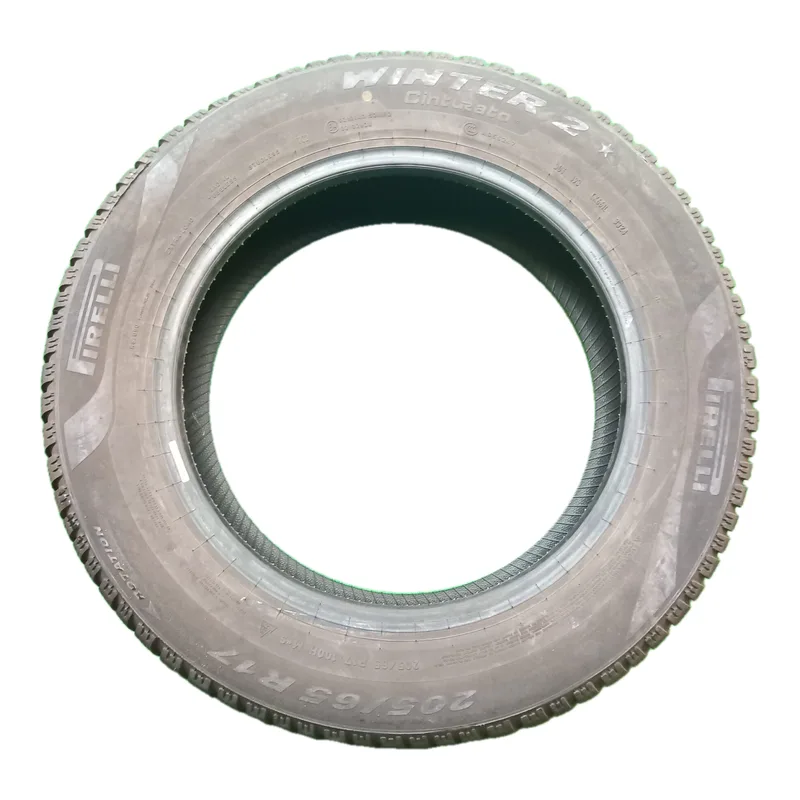 Pirelli Winter 2 Cinturato TM 205/65 R17 usato