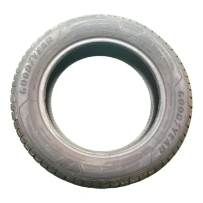 Goodyear UltraGrip Performance+ SUV 225/60 R18