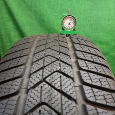 Pirelli Winter Sottozero 3 235/55 R18 usato