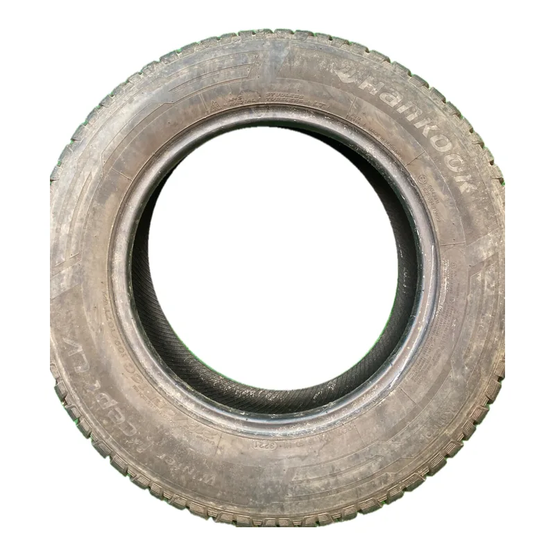 Hankook Winter i*cept LV 215/65 R16C usato
