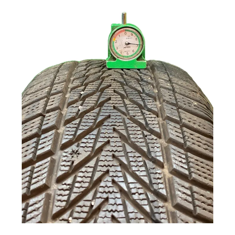 Goodyear UltraGrip Performance 3 225/55 R17 usato