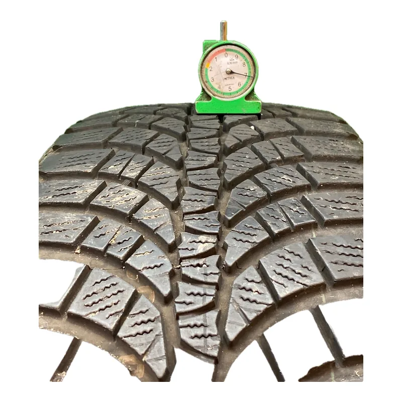 Kumho WINTERCRAFT WP71 235/45 R18 98V usato