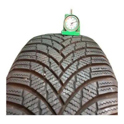 Firestone Winterhawk 4 205/60 R16 92H usato