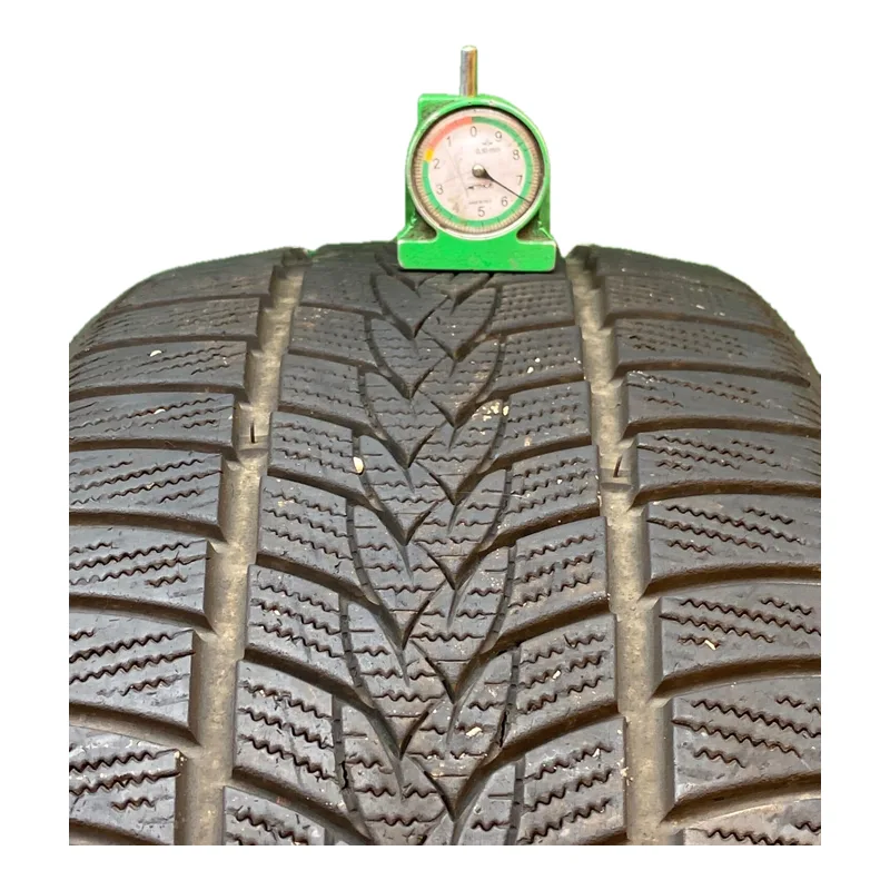 Minerva FROSTRACK UHP 215/40 R18 89V usato