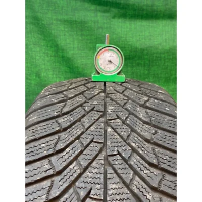 Kumho WINTERCRAFT WP52 215/60 R17 usato
