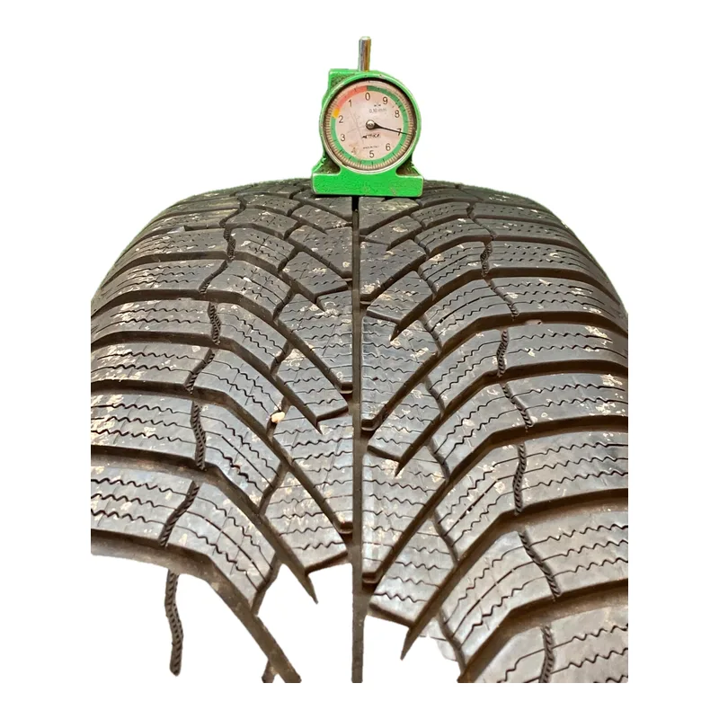 Kumho WINTERCRAFT WP52 215/60 R17 usato