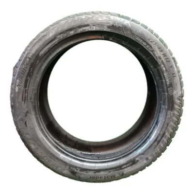 Matador Nordicca 225/45 R17 94V usato invernale