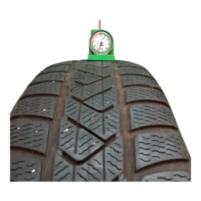 Pirelli Winter Sottozero 3 MO 215/65 R17 99H usato