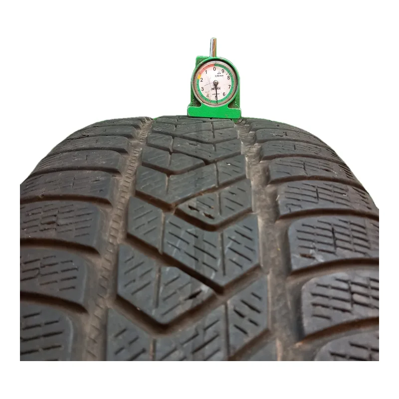 Pirelli Scorpion Winter 235/50 R19 103H usato