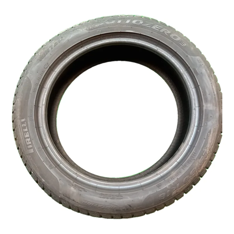 Pirelli Winter Sottozero 3 AO 225/50 R18 99H usato