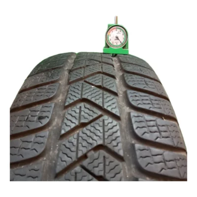 Pirelli Winter Sottozero 3 AO 225/50 R18 99H usato