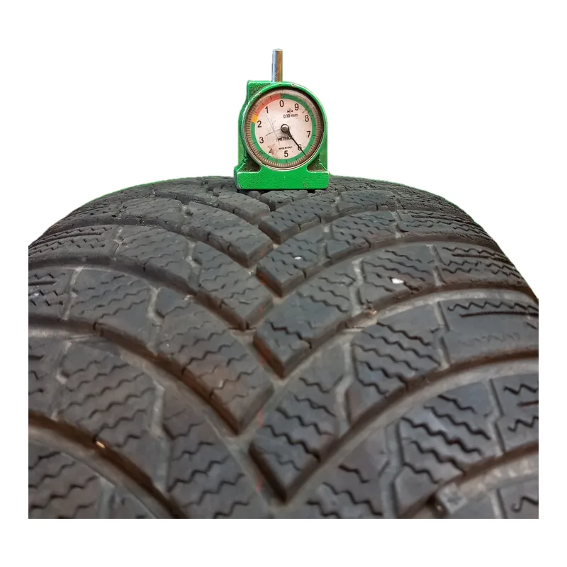 Firestone Winterhawk 4 235/55 R18 104H usato
