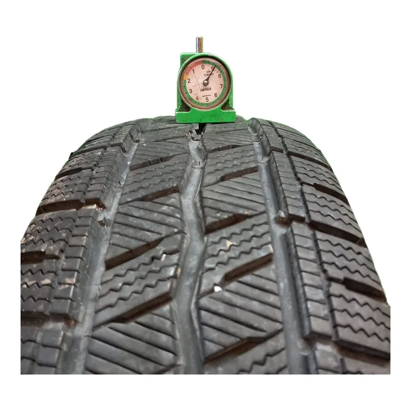 Hankook Winter i*Cept LV 215/70 R15C usati