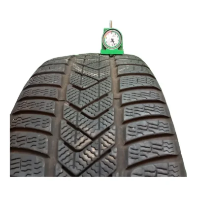 Pirelli Winter Sottozero 3 225/45 R19 96V usato