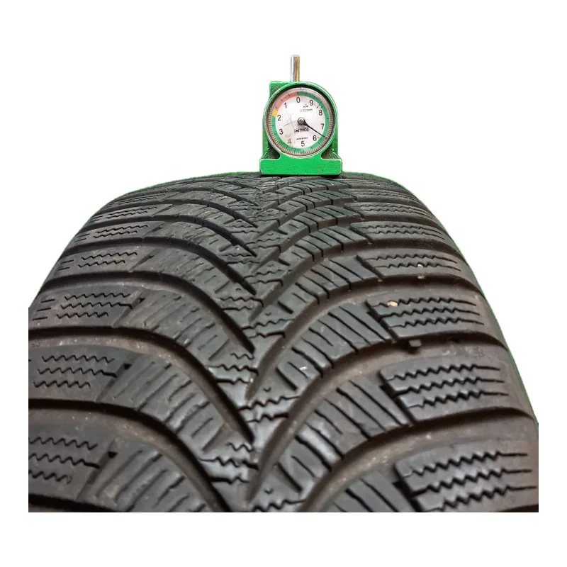 Hankook Winter i*cept RS2 185/50 R16 81H usato
