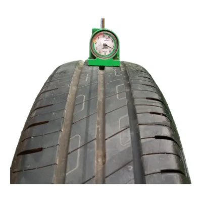 Goodyear Efficient Grip Performance 175/65 R14 usato