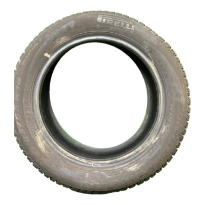 Pirelli SNOWCONTROL WINTER 210 SERIE 3 205/55 R16