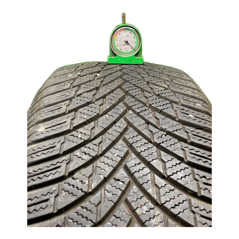 Firestone Winterhawk 4 215/60 R17 96H usato