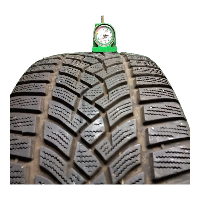 Goodyear UltraGrip Performance + 235/50 R18 usato