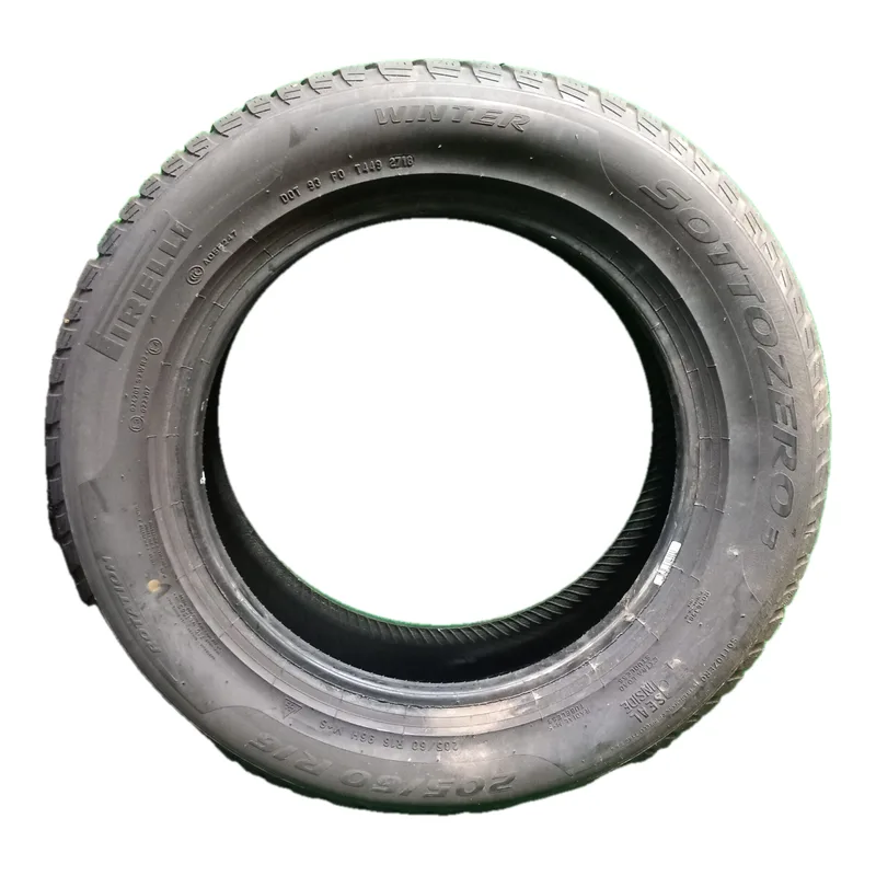 Pirelli Winter Sottozero 3 205/60 R16 usato