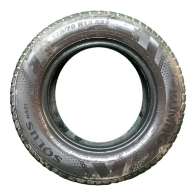 Kumho SOLUS HA31 175/70 R13 82T invernale usato